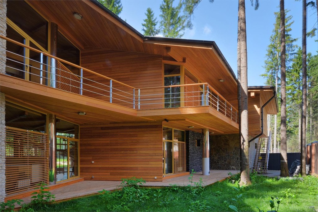 Chalet vs. adosado: ¿Cuál elegir para su familia?