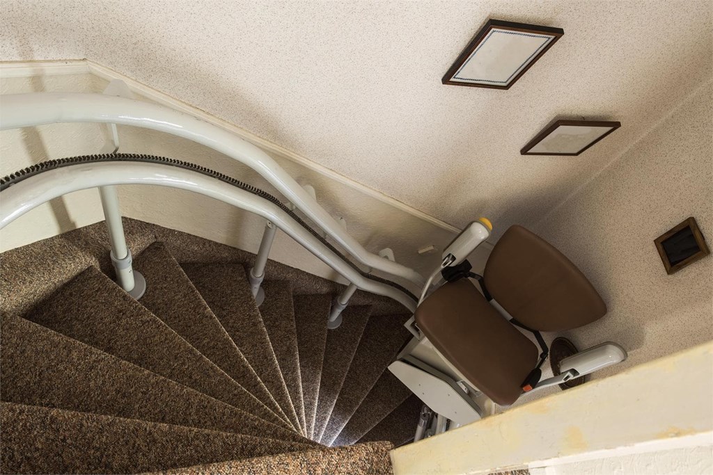 ¿Cómo integrar una silla elevadora en el inmueble? 