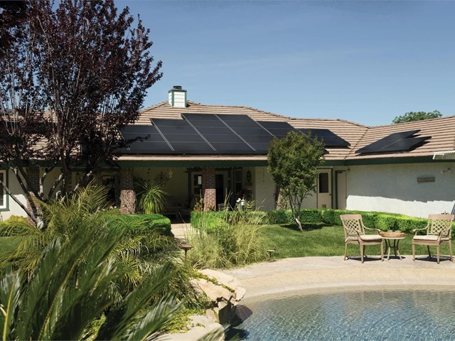 ¿Puedo instalar placas solares en mi nueva vivienda?